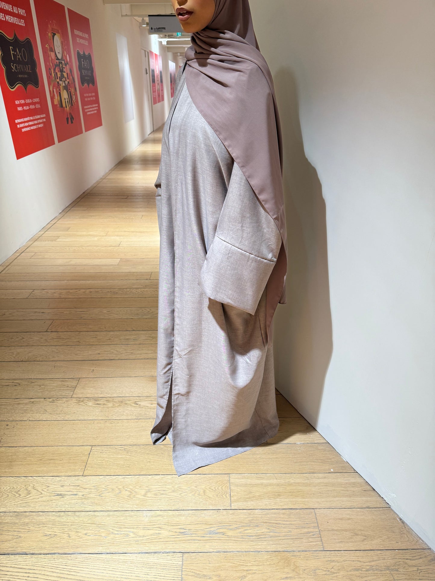 Abaya Mira