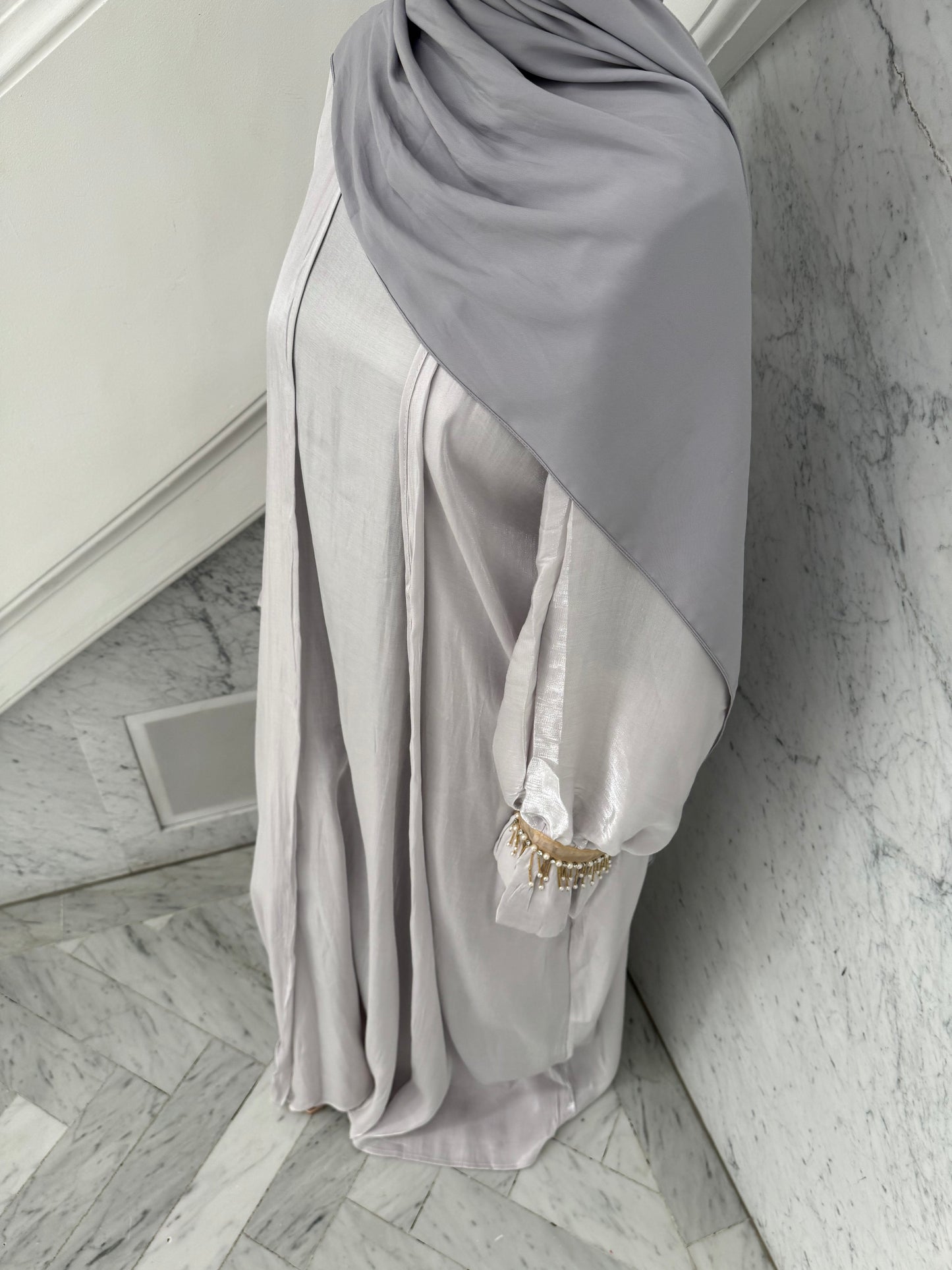 Abaya Amira